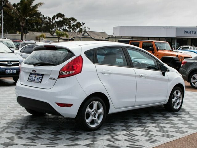 2010 FORD FIESTA WS LX WHITE 4 SPEED AUT