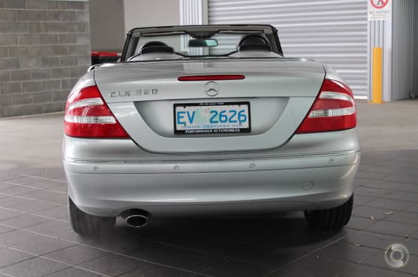 2003 Mercedes-Benz CLK320 Elegance Auto