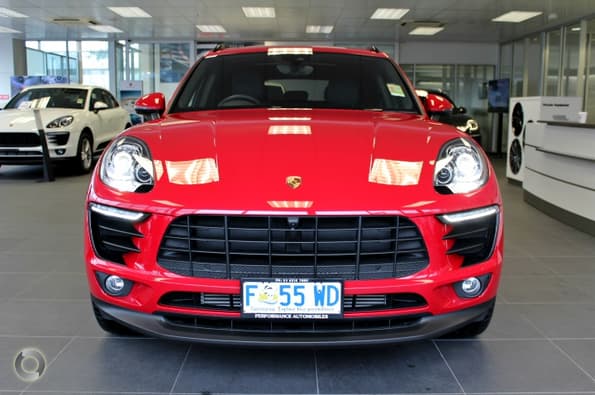 2017 Porsche Macan 95B Auto AWD MY17