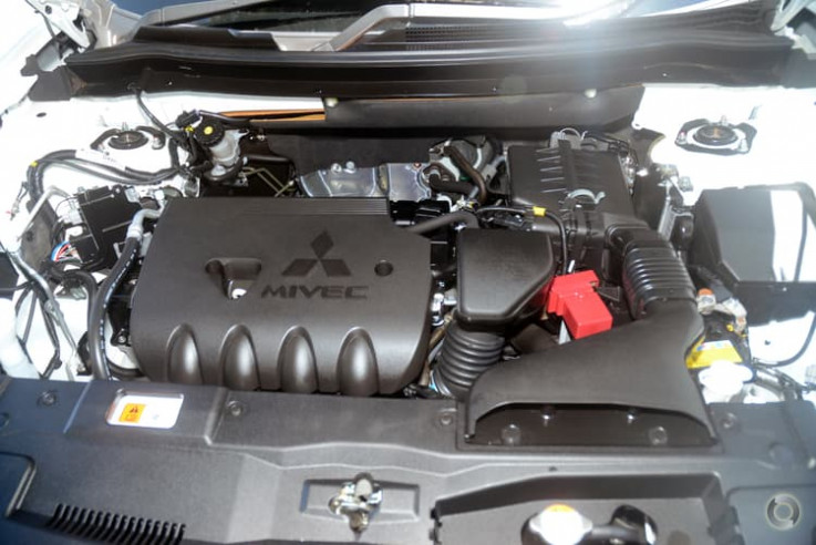 2014 Mitsubishi Outlander ES ZJ Manual 