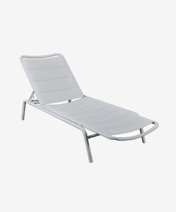 Vega Padded Sun Lounge by Maiori Design