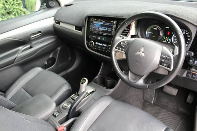 2014 Mitsubishi Outlander PHEV AWD 