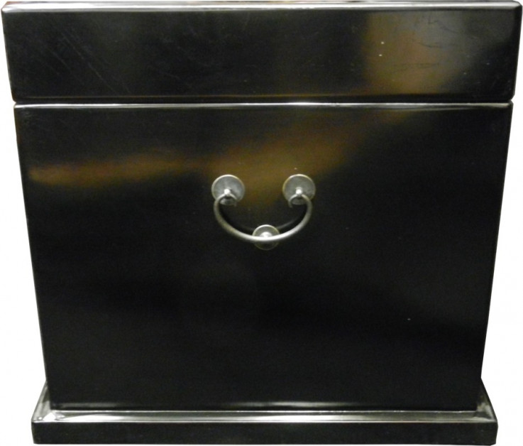 Black Lacquer Cube Chest