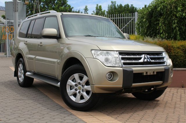 2010 Mitsubishi Pajero GLS Wagon