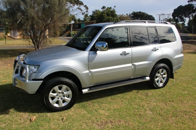 2011 Mitsubishi Pajero Platinum Wagon