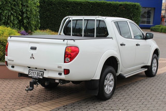 2015 Mitsubishi Triton GLX Double Cab 