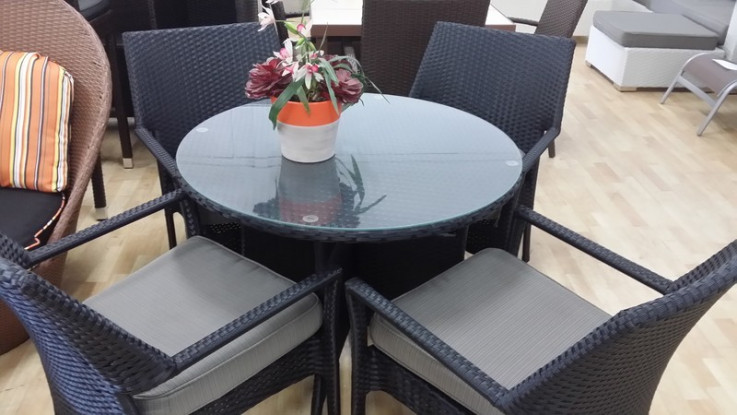 90CM ROUND TABLE