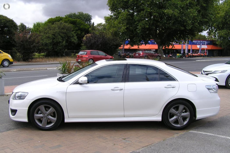 2011 Toyota Aurion White LE Auto MY10