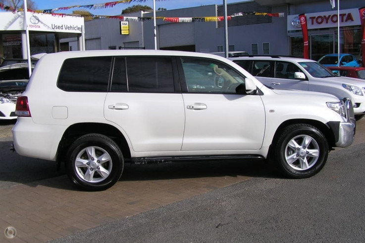 2011 Toyota Landcruiser Sahara Auto 4x4 