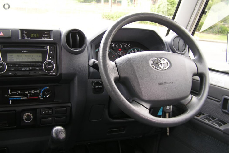 2015 Toyota Landcruiser GXL Manual 4x4 